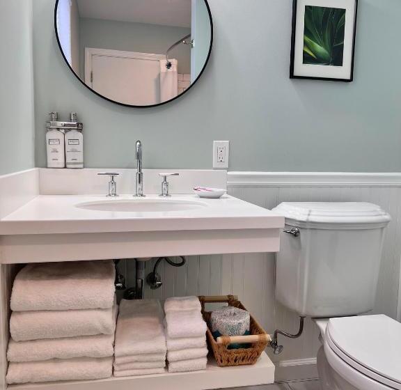 فندق على الطريق Blue Vista Motor Lodge