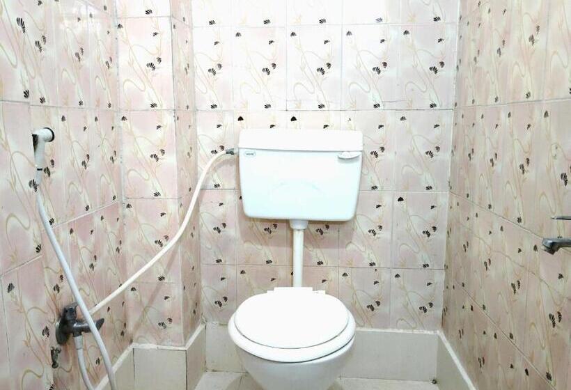 Oyo Hotel Queen Palace