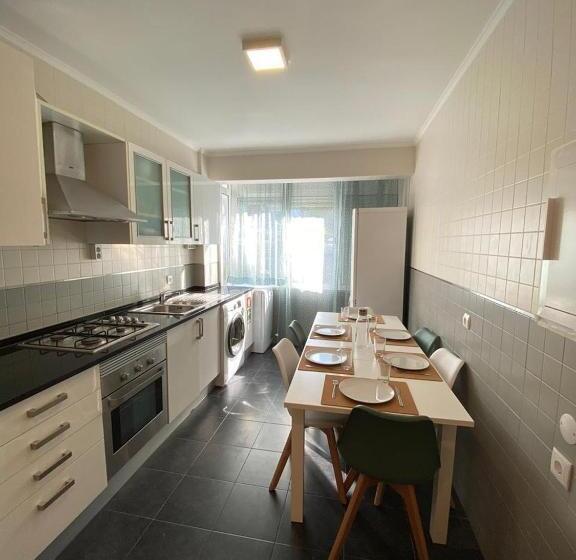 펜션 Carcavelos Beach Shared Serviced Apartment 3