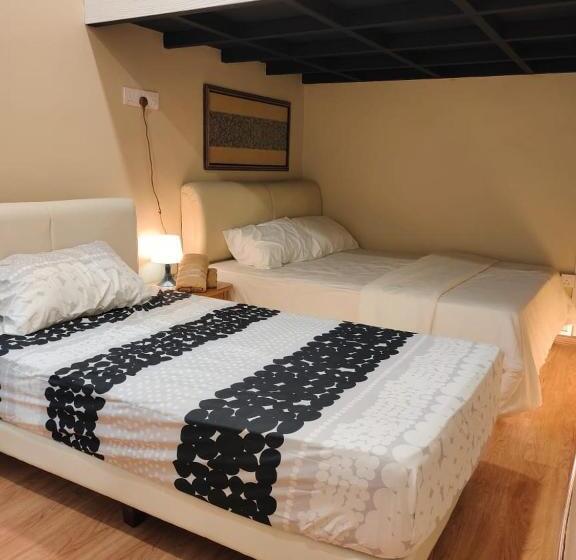 Pensjonat Chalet Kampung Yan