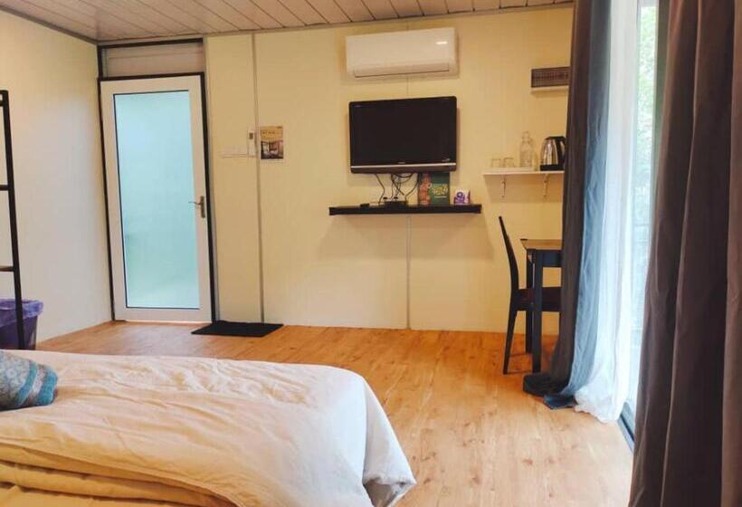 Pensjonat Chalet Kampung Yan