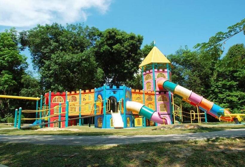 بنسيون Cozy Private Bunk Bed Room