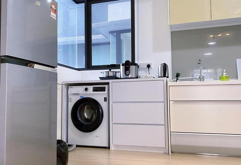 ペンション D Sara Sentral Sovo