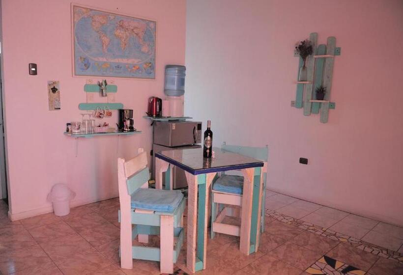 بنسيون Estudio Los Mosaicos