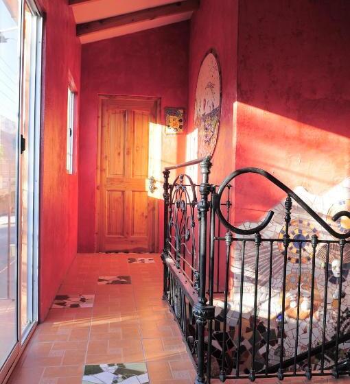 بنسيون Estudio Los Mosaicos