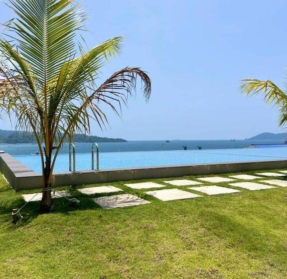 بنسيون Jesselton Quay Sea View