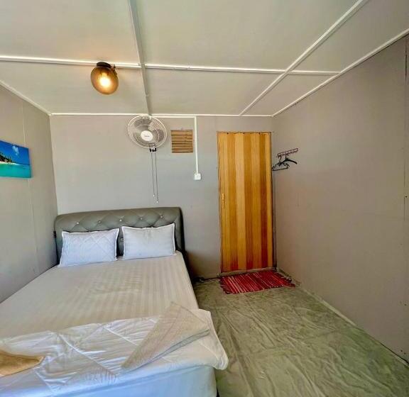 膳宿费 Khafii House