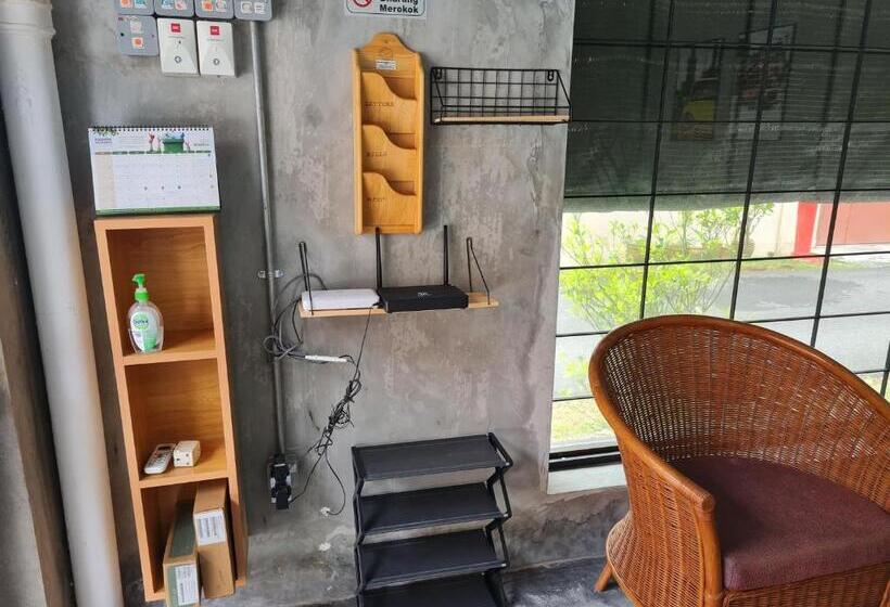 膳宿费 Lot 85 Seremban Town New Cozy Homestay Lobak