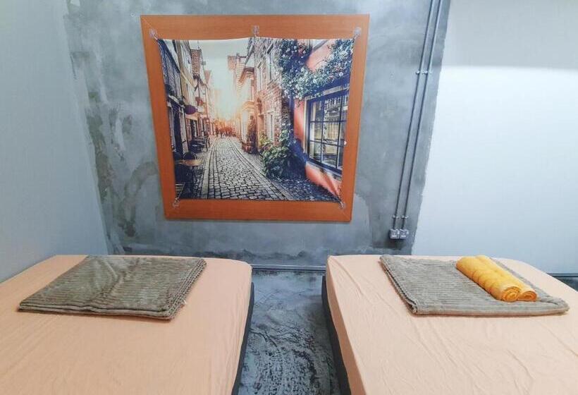 膳宿费 Lot 85 Seremban Town New Cozy Homestay Lobak