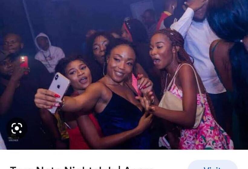 پانسیون Lv Appartment X Airport Residential Area