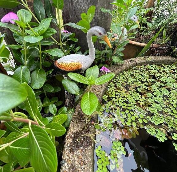 ペンション Mahasa Penarik Homestay