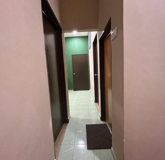 بنسيون Mahasa Penarik Homestay