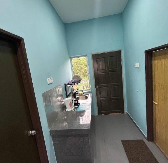 펜션 Mahasa Penarik Homestay