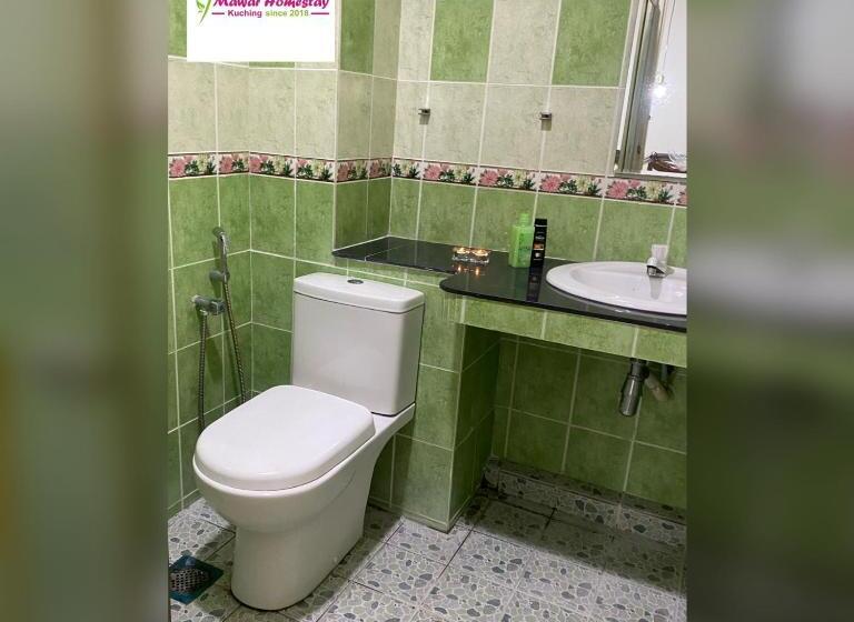 پانسیون Mawar Homestay Kuching