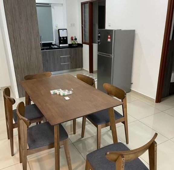 פנסיון Menara Sentral At Juru Sentral