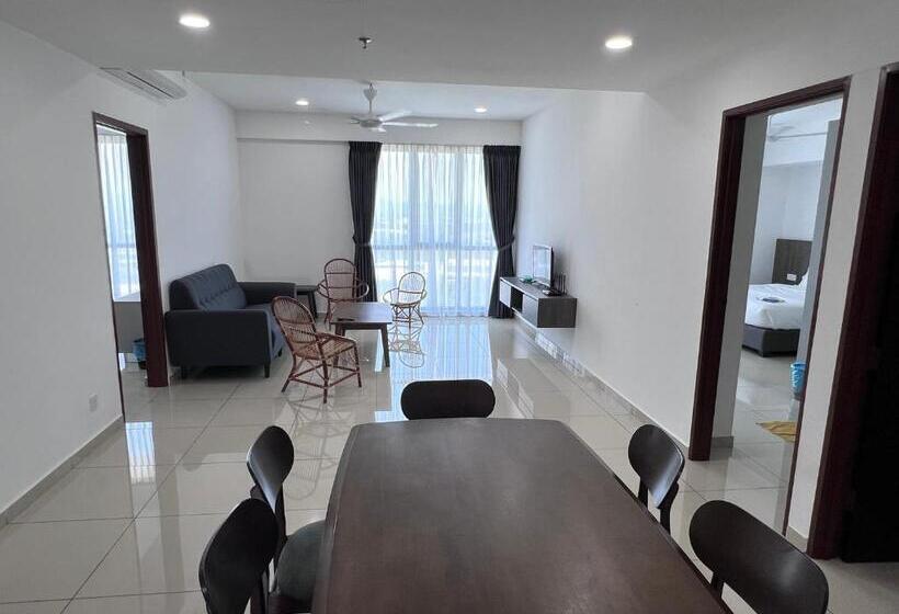 פנסיון Menara Sentral At Juru Sentral