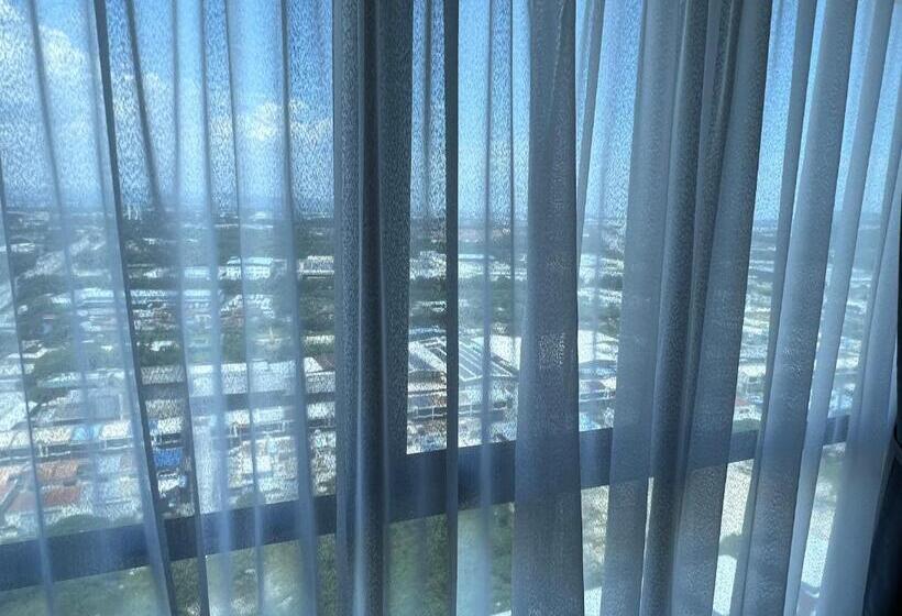 פנסיון Menara Sentral At Juru Sentral