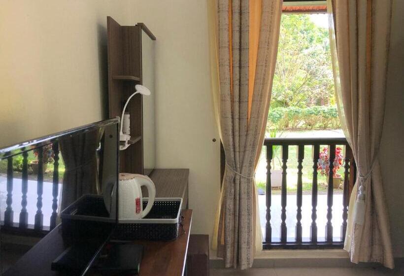 Пансион One Room Homestay 81b Muar