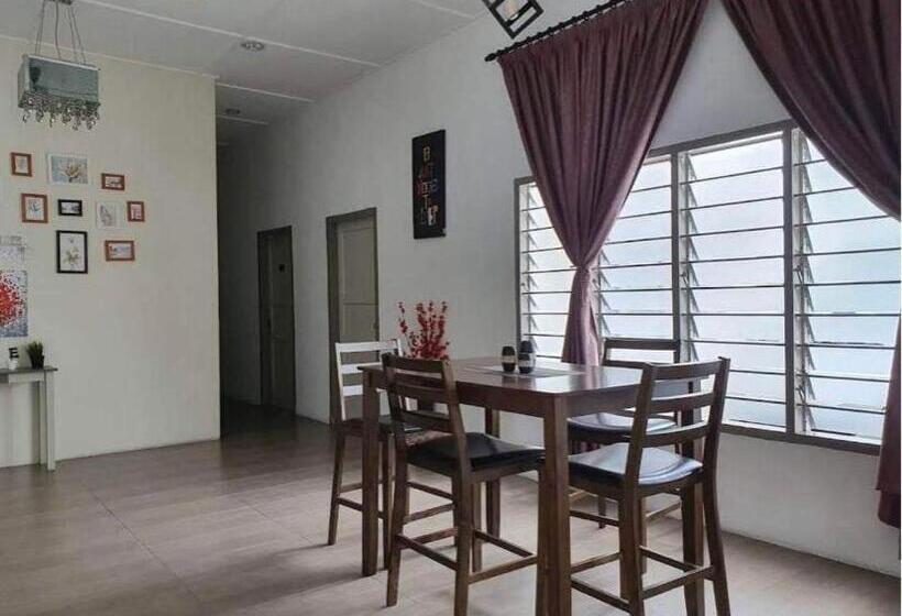 Пансион Raintown Inn Taiping