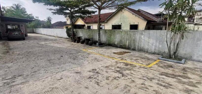 Пансион Raintown Inn Taiping