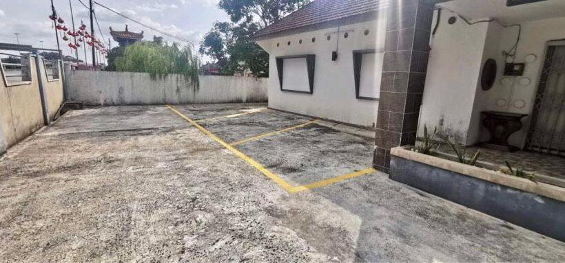 Пансион Raintown Inn Taiping