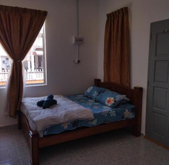 Пансион Room Stay Tok Wan 2