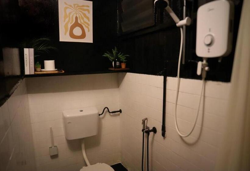 פנסיון Rumapoko Guesthouse