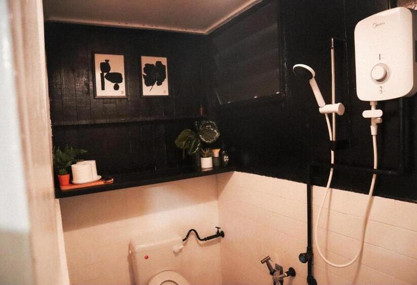 פנסיון Rumapoko Guesthouse