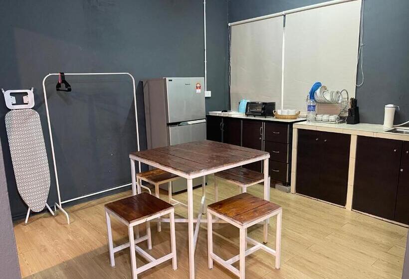 Pension (Hôtel basse catégorie) Stylishly Spacious