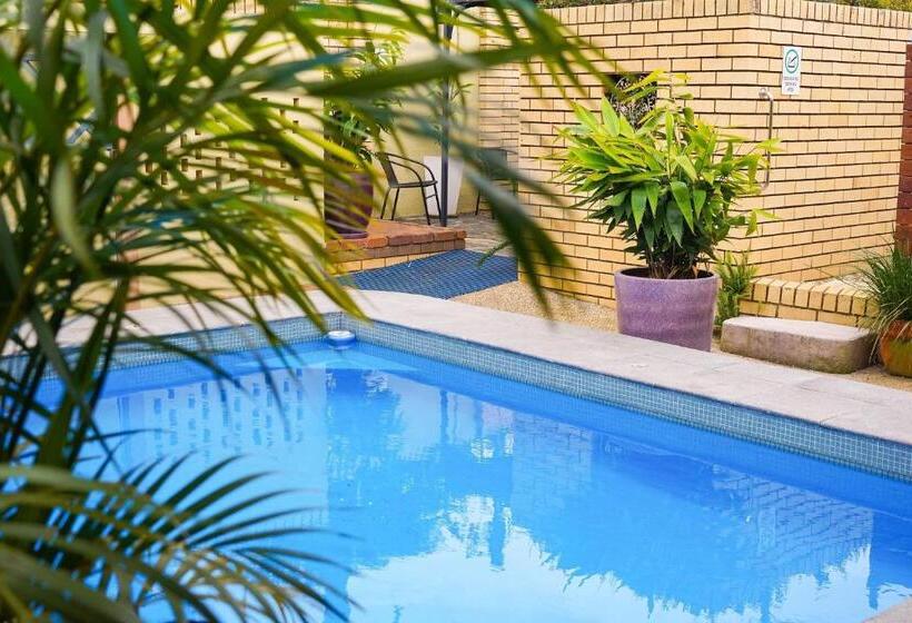 پانسیون The Edge Guest Rooms