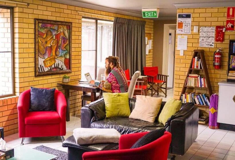 بنسيون The Edge Guest Rooms