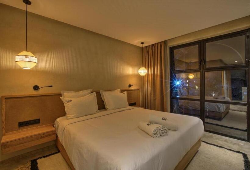 پانسیون The Ranch Resort