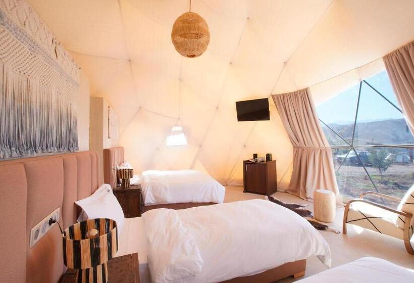 پانسیون The Ranch Resort