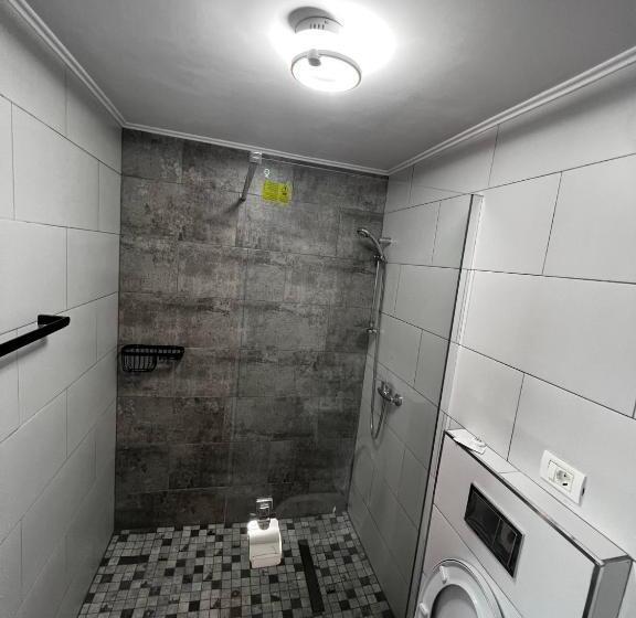 膳宿费 Vila Iris Mamaia Nord