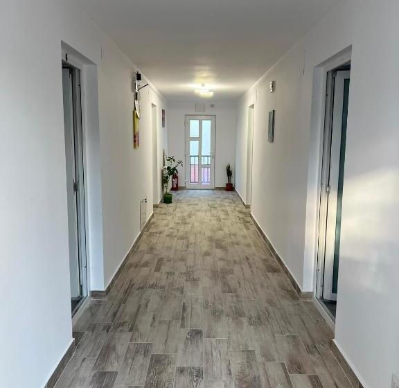 膳宿费 Vila Iris Mamaia Nord