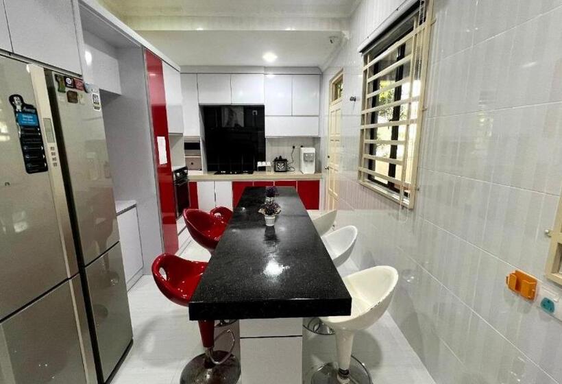 بنسيون Yb Guest House 4 Bilik 5 Katil