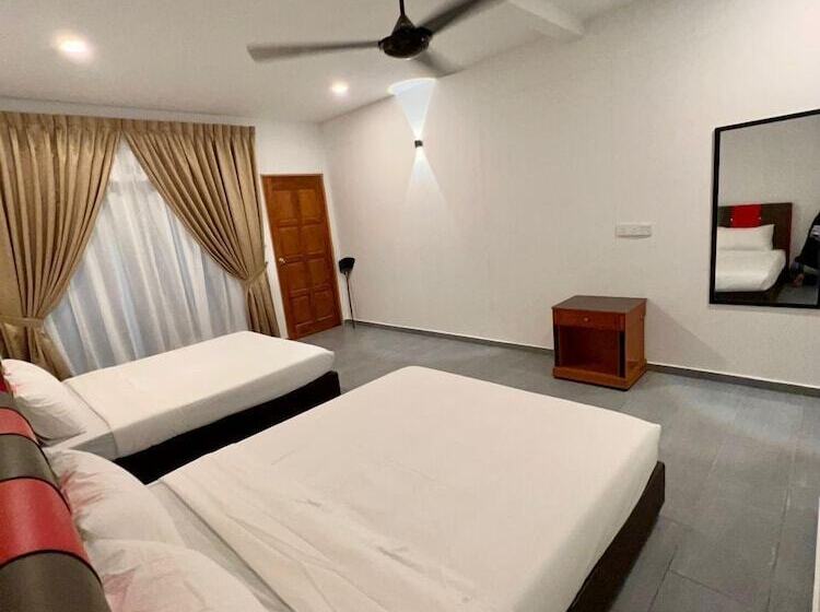 אתר נופש Dumba Bay Tioman