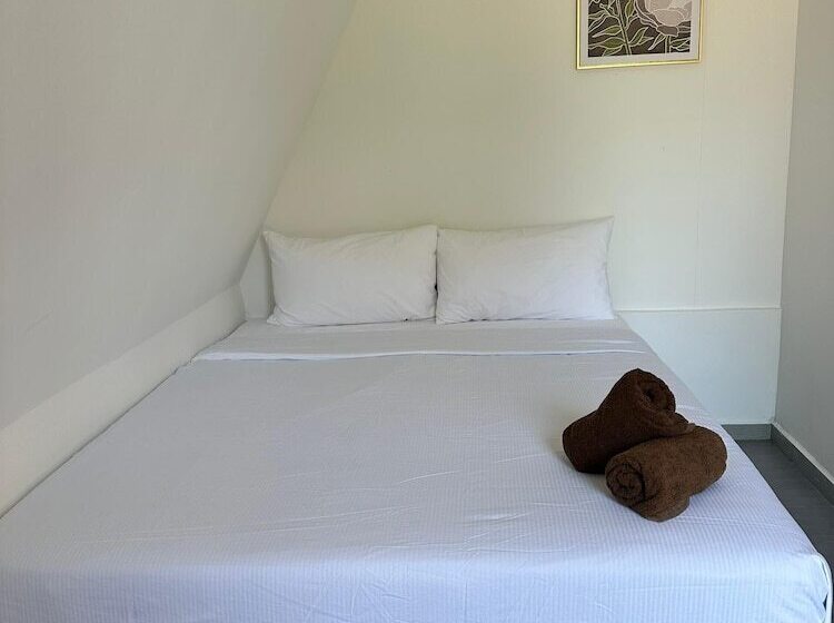 استراحتگاه Dumba Bay Tioman