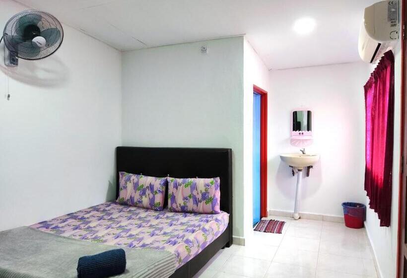 منتجع Lata Bayu Chalet   Waterfall & River With Kids Pool