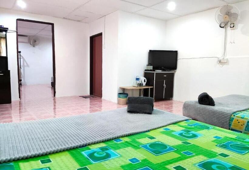 منتجع Lata Bayu Chalet   Waterfall & River With Kids Pool