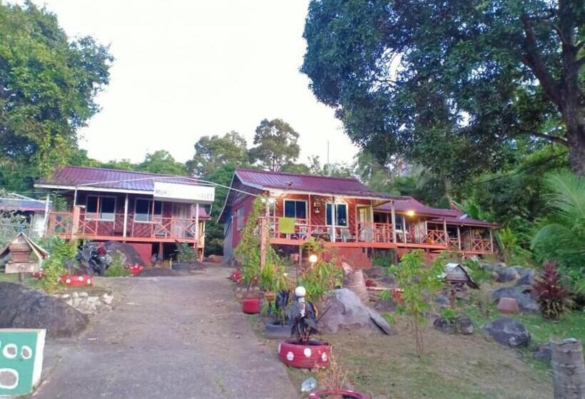 אתר נופש Mukut Coral Chalet