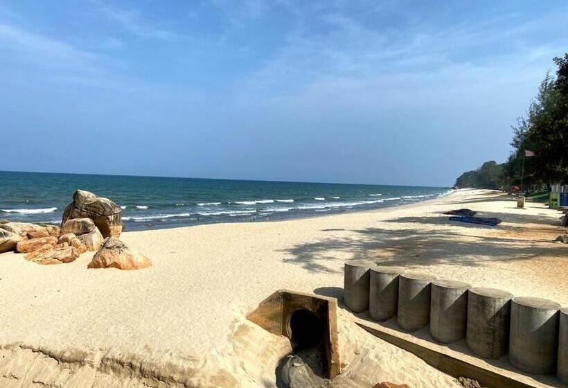 אתר נופש Teluk Cempedak Seventh Haven