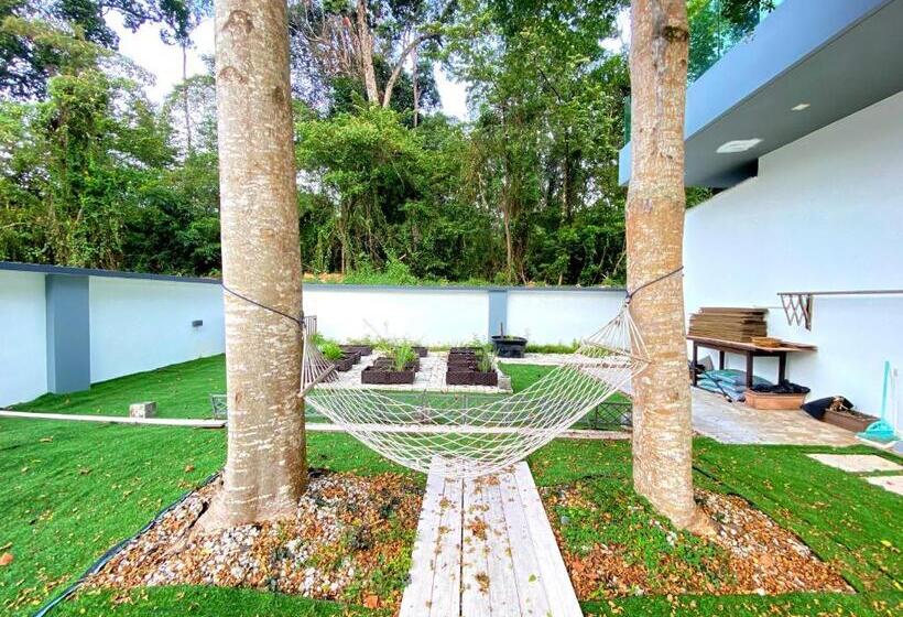 Resort Teluk Cempedak Seventh Haven