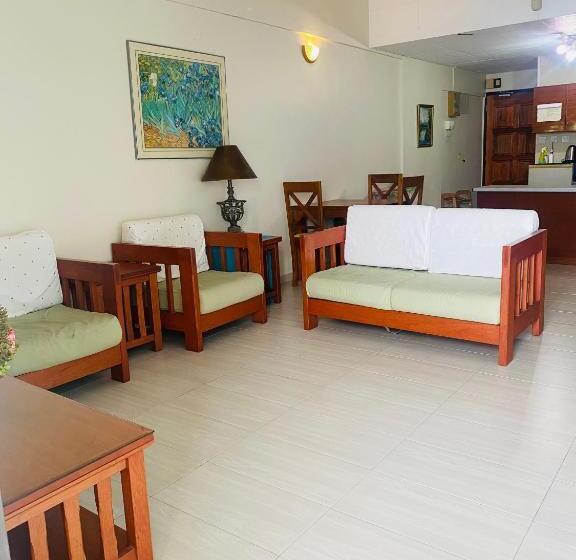 Курорт The Regency Tanjung Tuan Private Unit Homestay Seaview