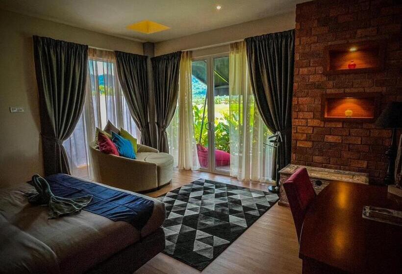 Royale Riviera Resort Private Pool Villas