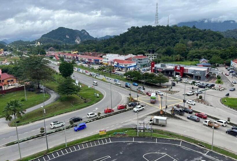 Samsara Studio Apartment With Pool