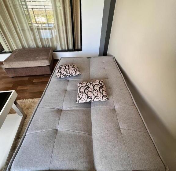 Studio Apartment  Fantastic Mountain View