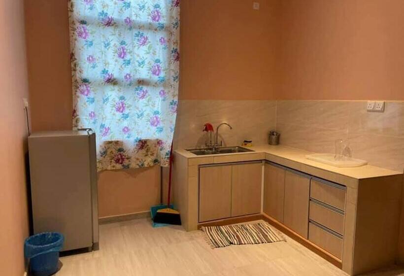 Villa Motel Mas Guesthouse