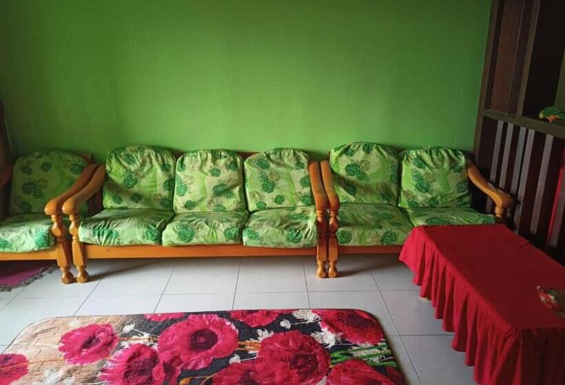 Zous Homestay