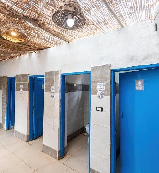 هاستل Greek Economy